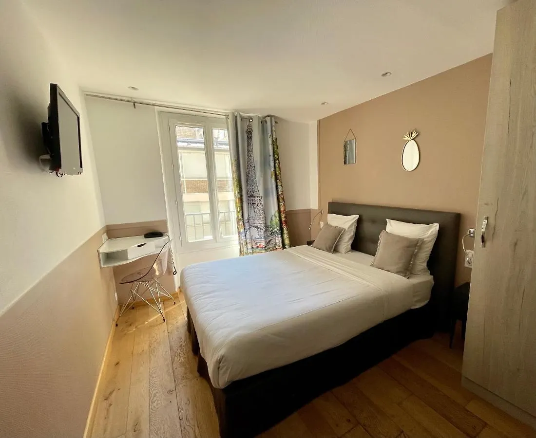 Hotell Amiral-fondary 3*