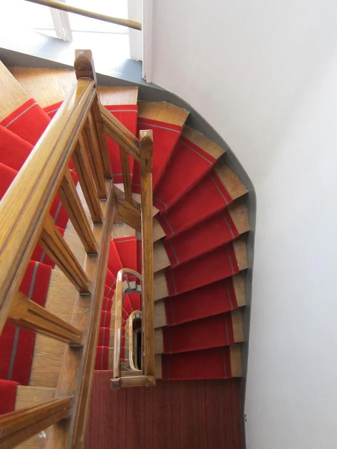 Hotel Amiral-fondary 3*