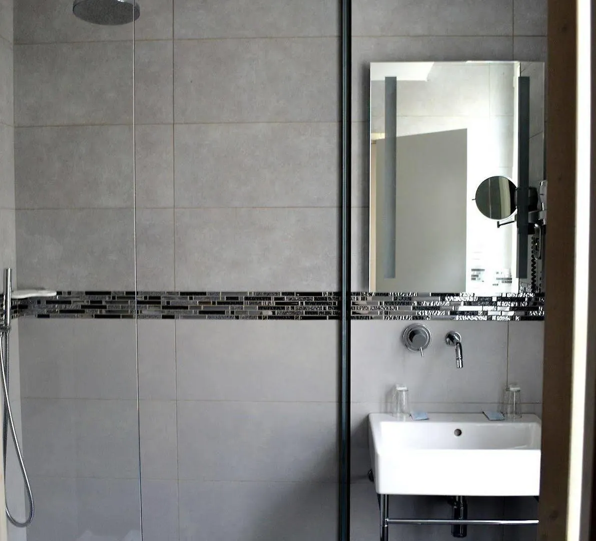 Amiral-fondary Hotel Paris